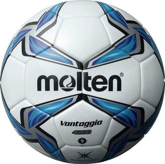 Molten V4200 wedstrijdvoetbal size 5
